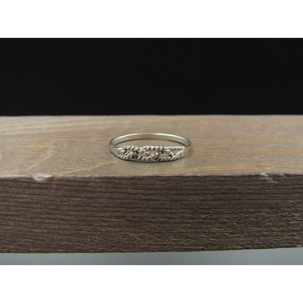 Size 5.75 Sterling Silver Petite Woven Braid Band Ring Vintage Statement